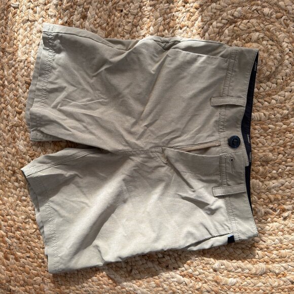 VOLCOM NEW Boys size 24 Shorts - Picture 1 of 3